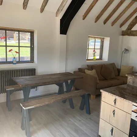 Nyaraló Cosy Quaint Barn Conversion In A Rural Landscape