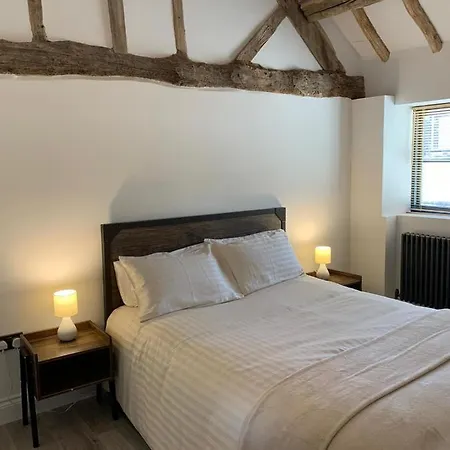 Cosy Quaint Barn Conversion In A Rural Landscape *